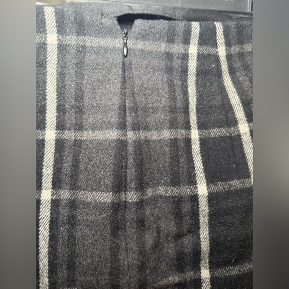 Gap Woman’s Wool Gray Plaid Mini Skit Size 4 Zipper Pockets - Picture 5 of 7